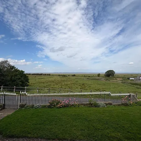 Hillside Farm Хостел *