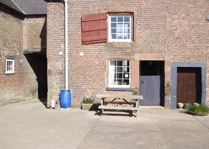 Hillside Farm بيت شباب